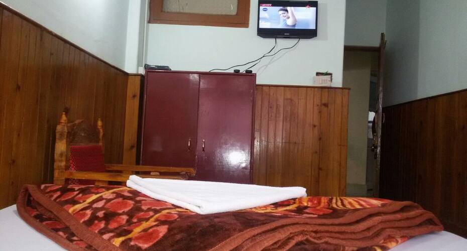 Hotel Mall Point, Darjeeling 5